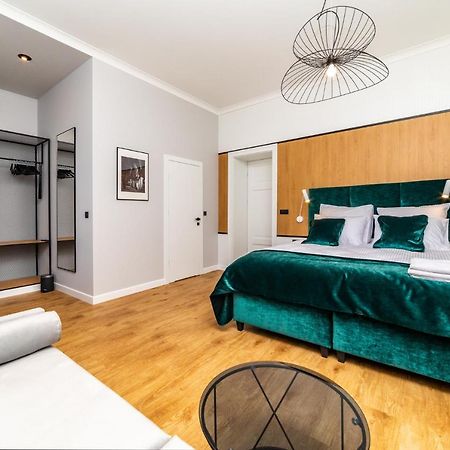 Riva Apartments By Oneapartments โซพอต ภายนอก รูปภาพ