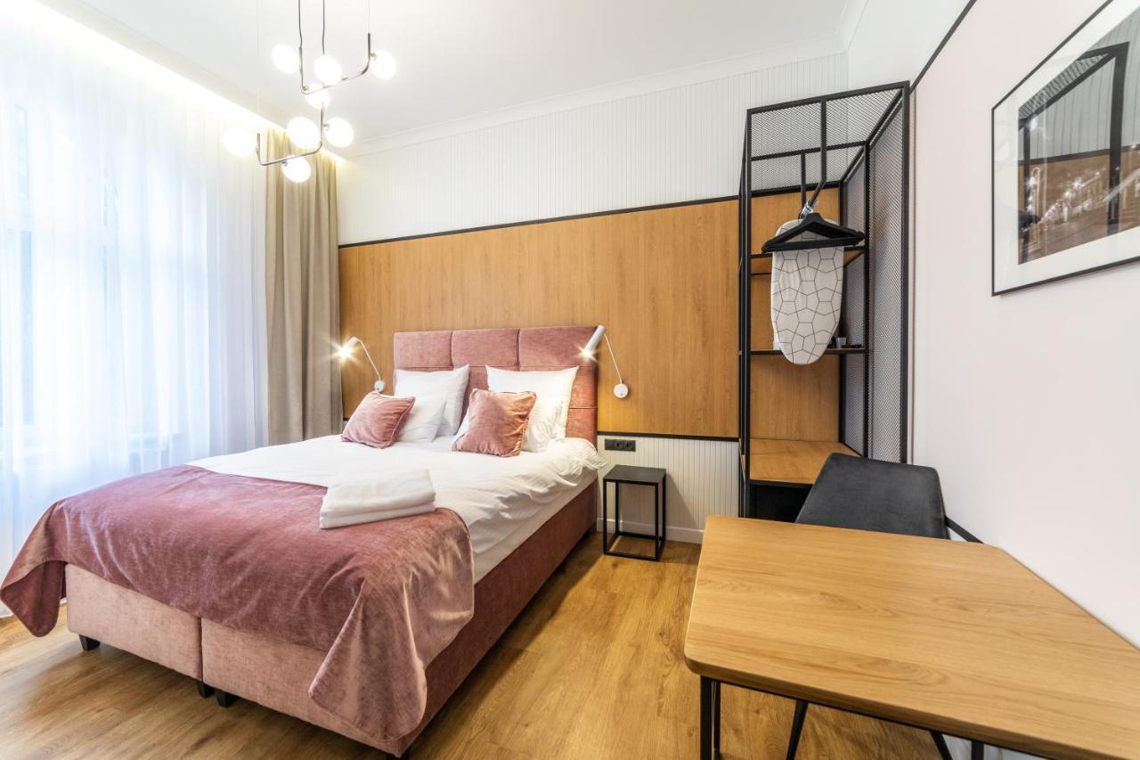 Riva Apartments By Oneapartments โซพอต ภายนอก รูปภาพ