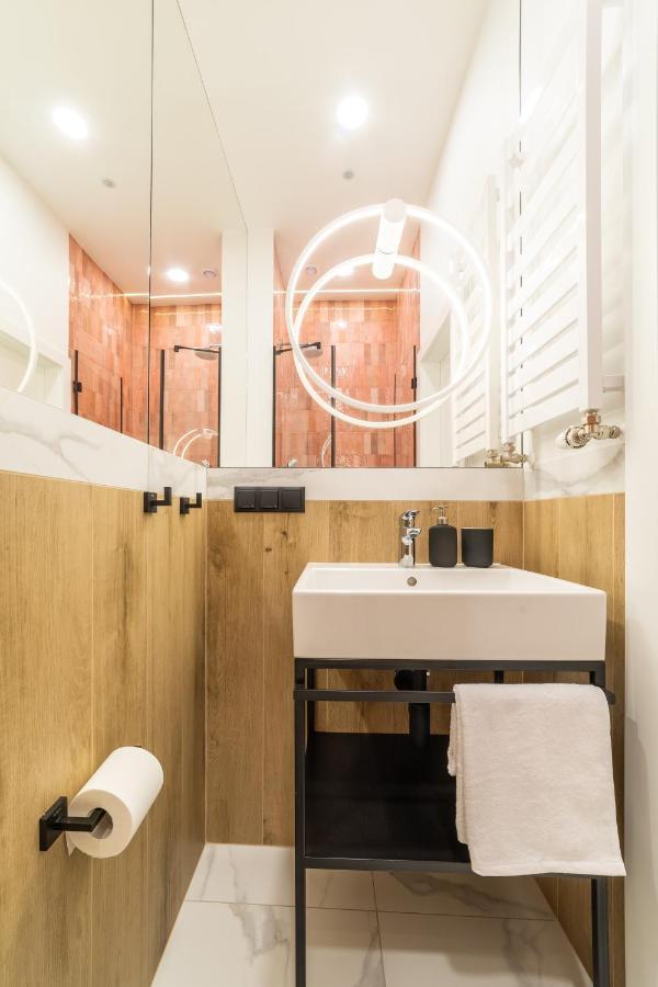 Riva Apartments By Oneapartments โซพอต ภายนอก รูปภาพ
